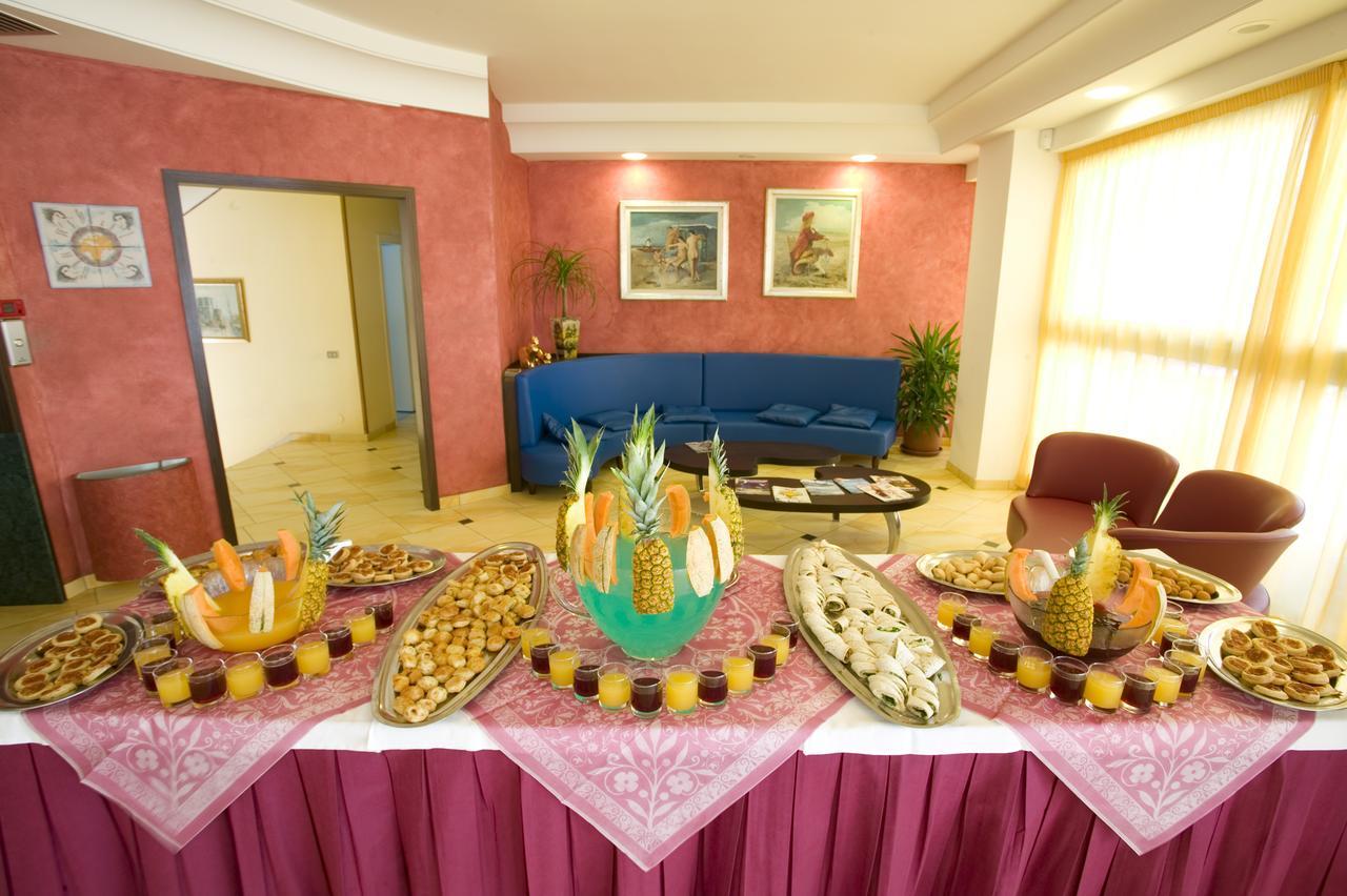Hotel Semprini Беллария-Иджеа-Марина Экстерьер фото